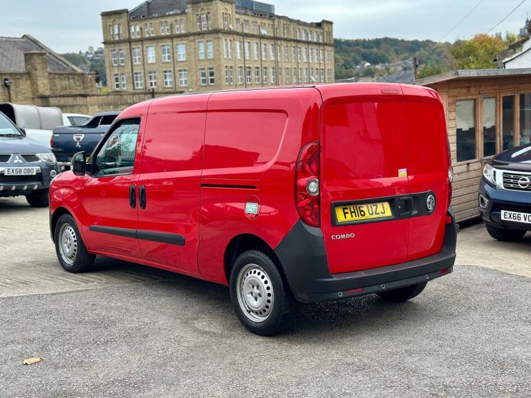 2016 Vauxhall Combo 2300 1.6 CDTI 16V H1 Van Tecshift PANEL VAN Diesel Manual