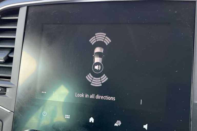 2022 Renault Megane 1.6 E-TECH PHEV 160 Iconic 5dr Auto ESTATE PETROL/ELECTRIC Automatic