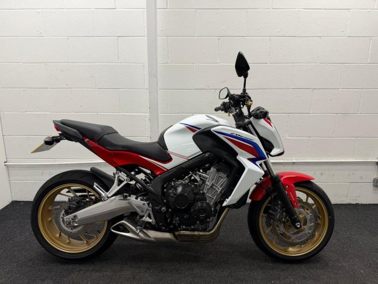 2016 HONDA CB650F **FUEL GAUGE - ABS - MOT TILL APRIL 2027