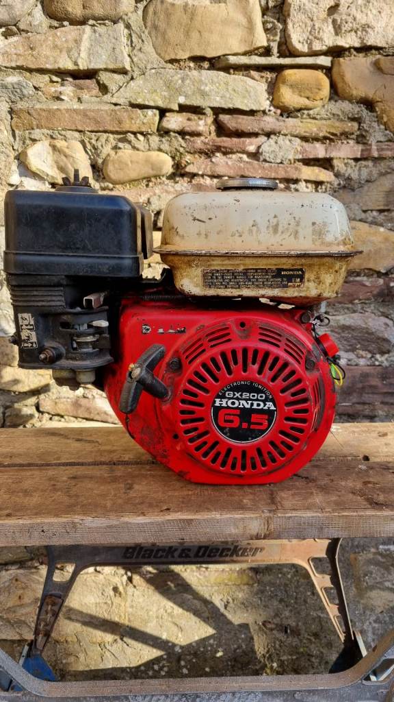 Honda gx200 petrol engine