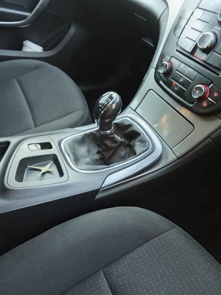 Vauxhall, INSIGNIA, Hatchback, 2013, Manual, 1796 (cc), 5 doors