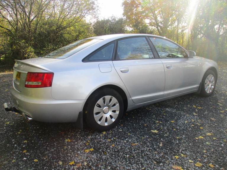 AUDI A6 2.4 SE PETROL 6 SPEED MANUAL. LOW MILEAGE. FULL SERVICE HISTORY.