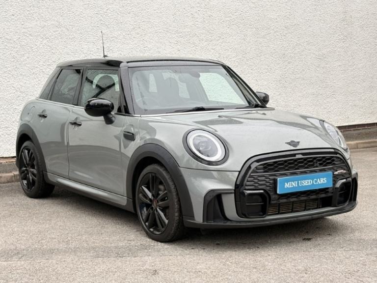 MINI HATCHBACK 1.5 Cooper Sport 5dr