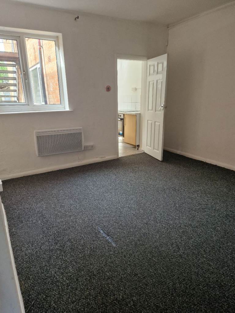 1 Bedroom Flat