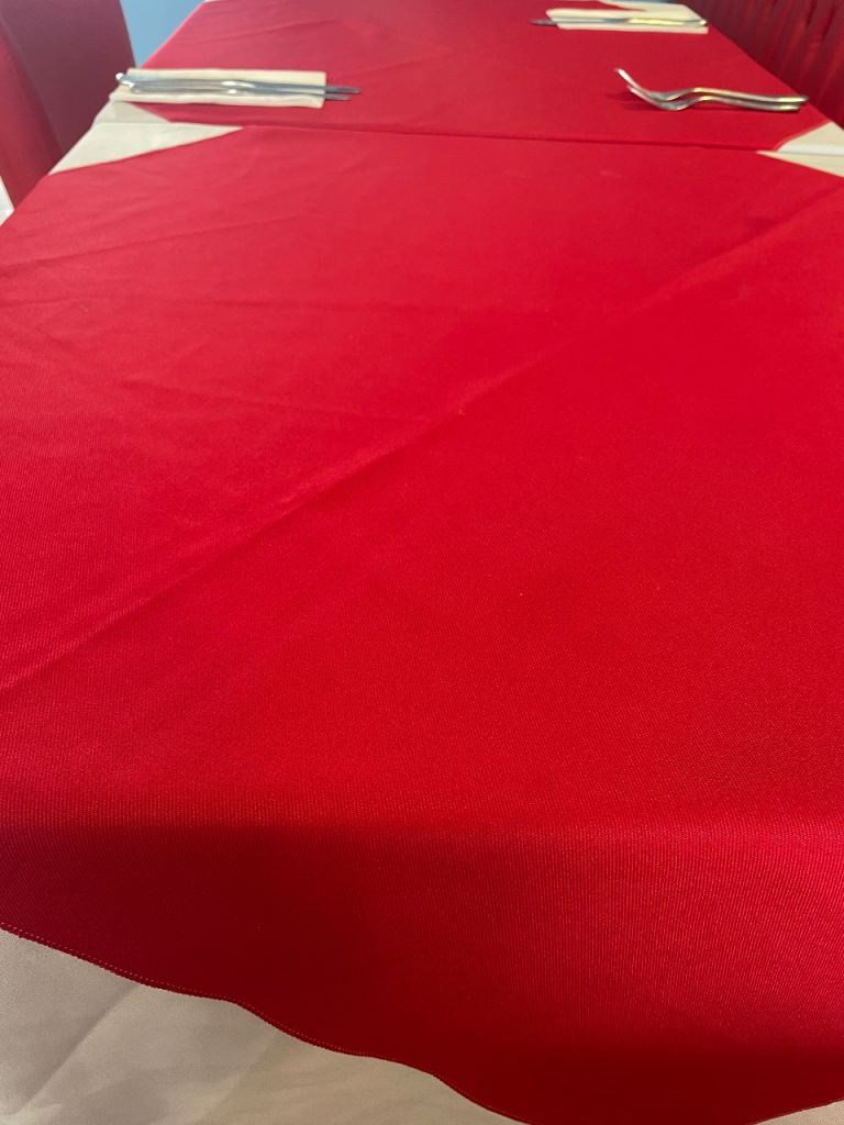 Restaurant table cloths