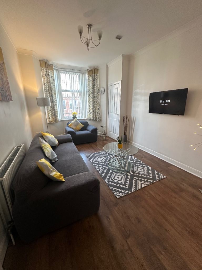 Flat in Ibrox