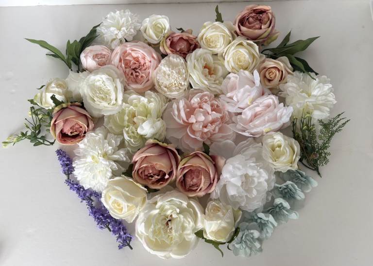 Mixed Artificial Flower Heads & Leaves – Approx. 100pcs, Assorted Colours