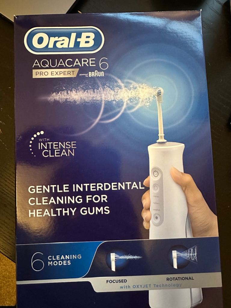 Oral B Aquacare 6 portable water flosser