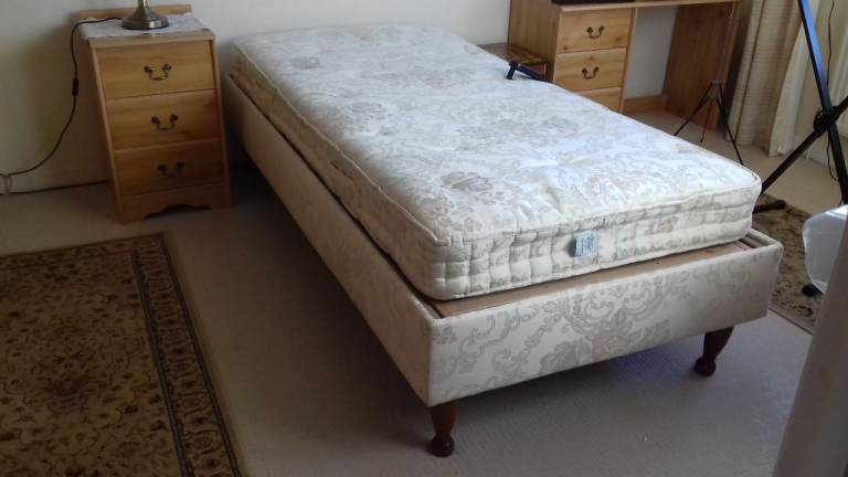 Sleepwell Adjustable Bed