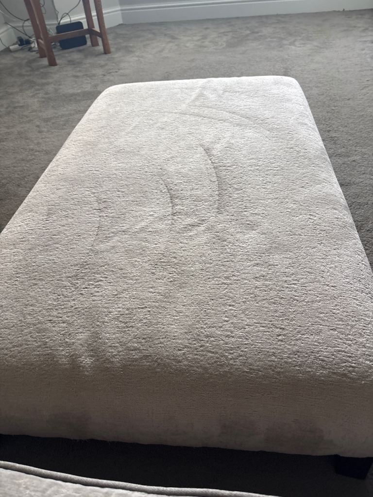 Foot poof/stool