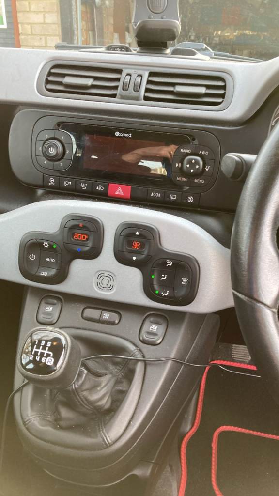 Fiat, PANDA,city cross hybrid Hatchback, 2020, Manual, 999 (cc), 5 doors