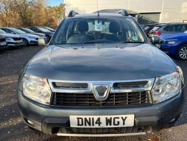 2014 Dacia Duster 1.5 dCi 110 Laureate 5dr 4WD ++ 8 SERVICES / BLUETOOTH / CRUISE / AIR CON + HAT...