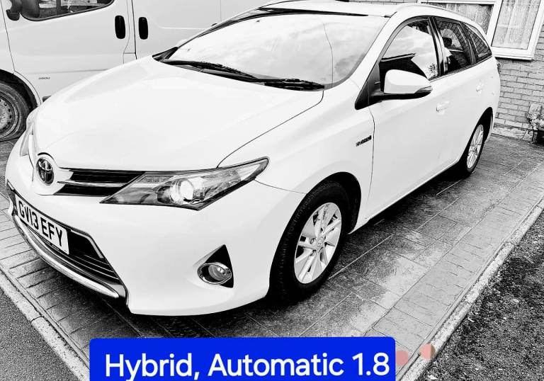 TOYOTA AURIS HYBRID1.8LETTER PETRO £2850
