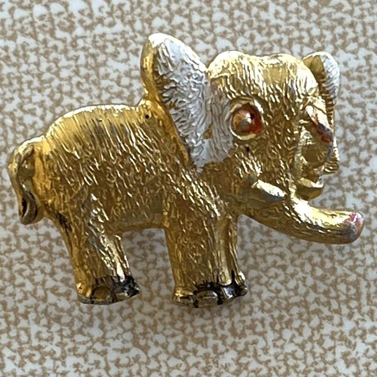 Vintage gold tone metal elephant brooch, coloured details. Hong Kong. NO CLASP. CAN POST.