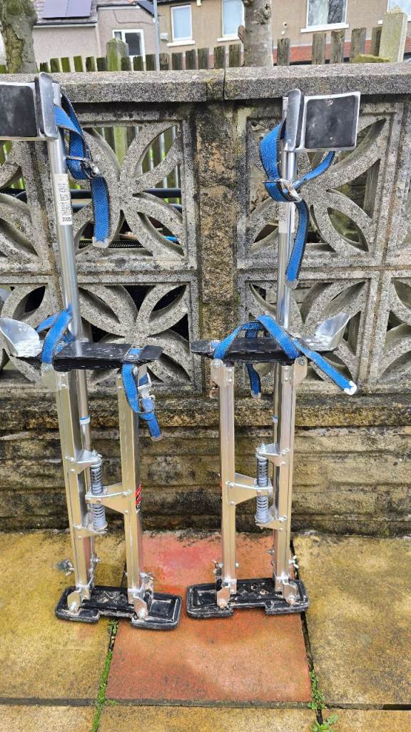 Neilsen CT0934 adjustable stilts 24"- 40"
