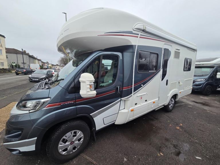 Auto-Trail Tracker FB 4 berth  DIESEL MANUAL 2016/16
