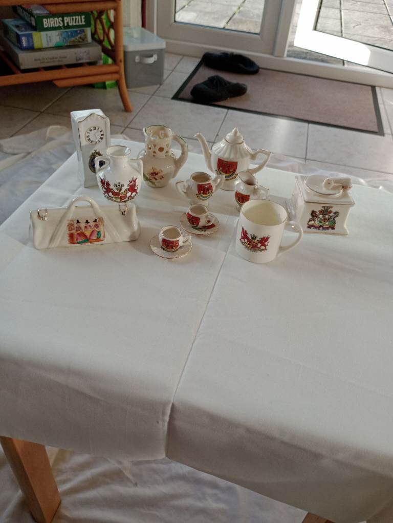 Mixture of miniature china and display cabinet 