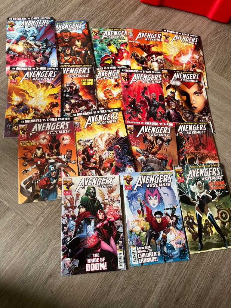 Marvel Avengers Assemble Panini UK Comics Job Lot 17 Issues 