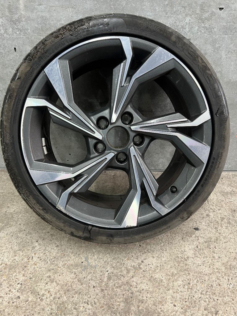 GENUINE 20-24 AUDI A3 8Y 1X 18 INCH ALLOY WHEEL 8Y0601025H
