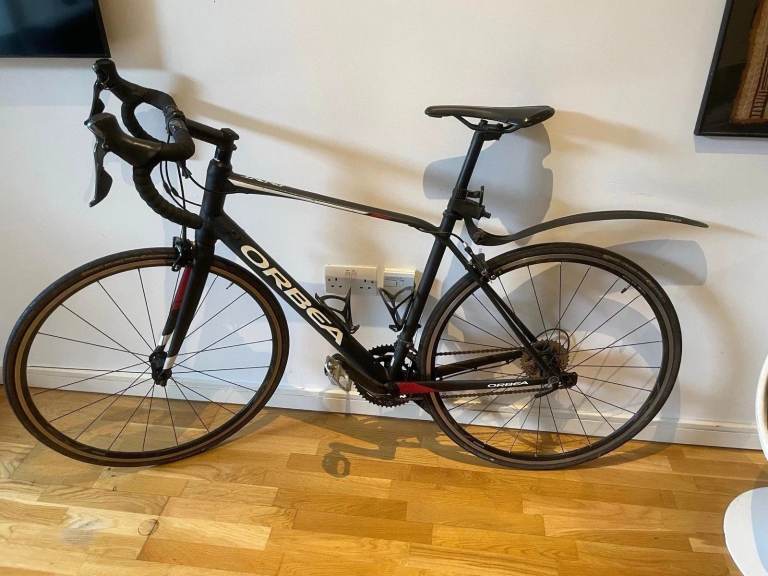Road bike Orbea Avant H40 19 Size 55 - great condition, long distance biking! + accessories