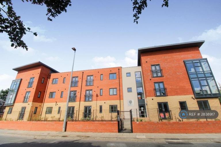 1 bedroom flat in Lower Broughton Road, Salford, M7 (1 bed) (#2838917)