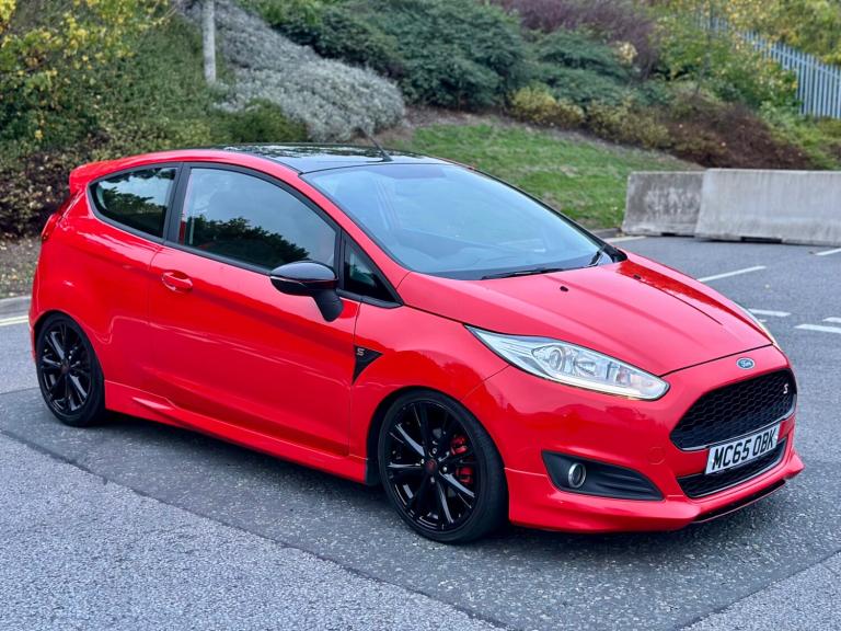2016 Ford Fiesta 1.0 EcoBoost 140 Zetec S Red 3dr HATCHBACK Petrol Manual