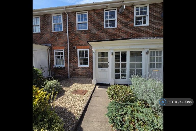 2 bedroom house in Hill Lands, Reading, RG10 (2 bed) (#3025488)