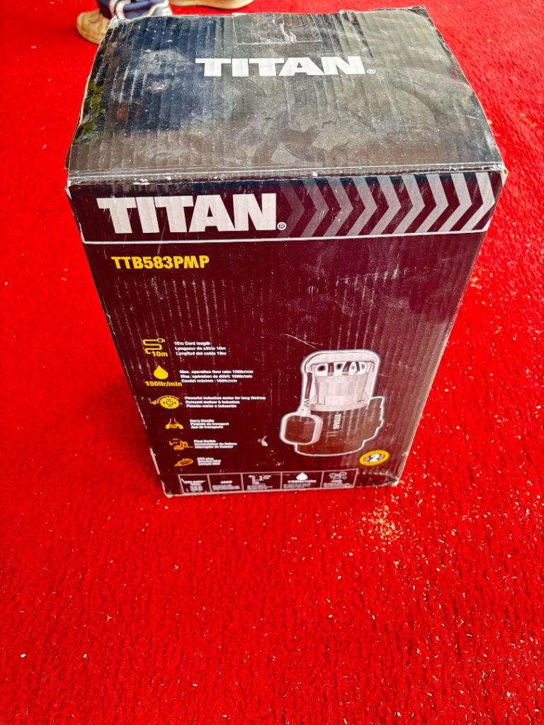New Titan TTB583PMP Submersible Pump