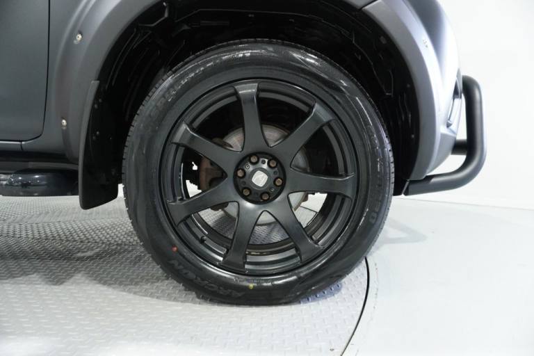 2020 Nissan Navara Double Cab Pick Up N-Guard 2.3dCi 190 TT 4WD Auto PICK UP DIESEL Automatic