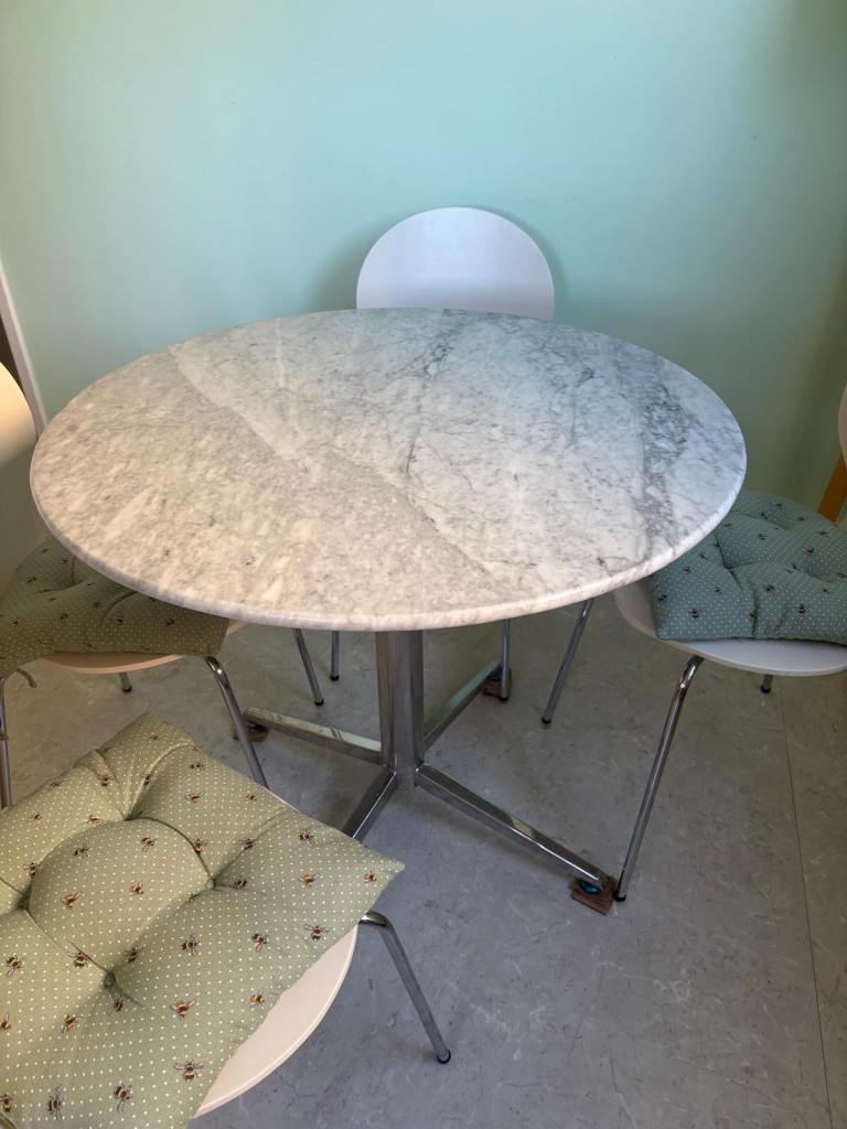 Marble kitchen Table , 89 cm diameter , 76 cm high  