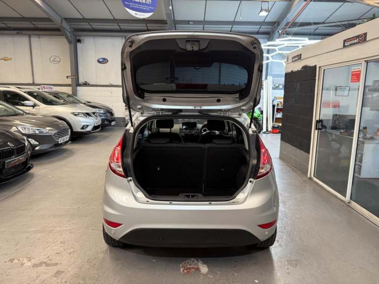 FORD FIESTA 1.3 Zetec 2013