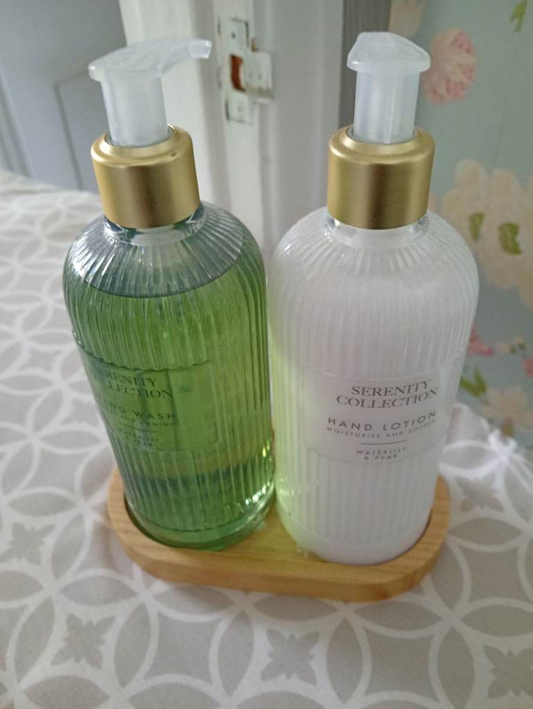 Serenity Collection Hand Wash & Lotion Set - New