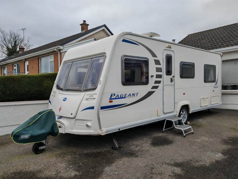 Bailey Pageant Series 7 Burgundy (2008) – 4-Berth