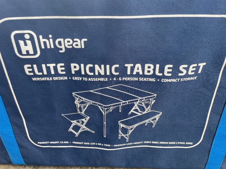 Picnic table - Hi Gear includes seats