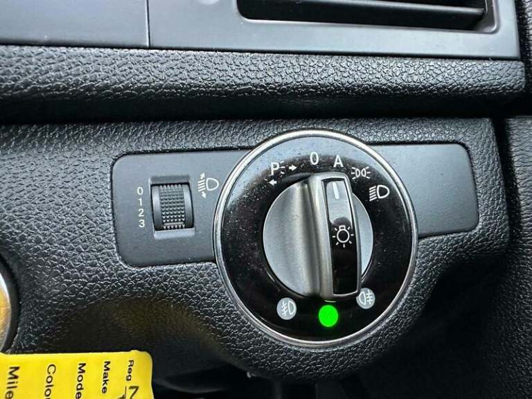 2007 Mercedes-Benz C Class 1.8 C200K Elegance Auto Euro 4 4dr Petrol Automatic