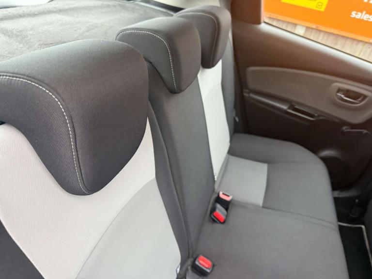 2017 Toyota Yaris 1.5 VVT-i Icon 5dr HATCHBACK PETROL Manual