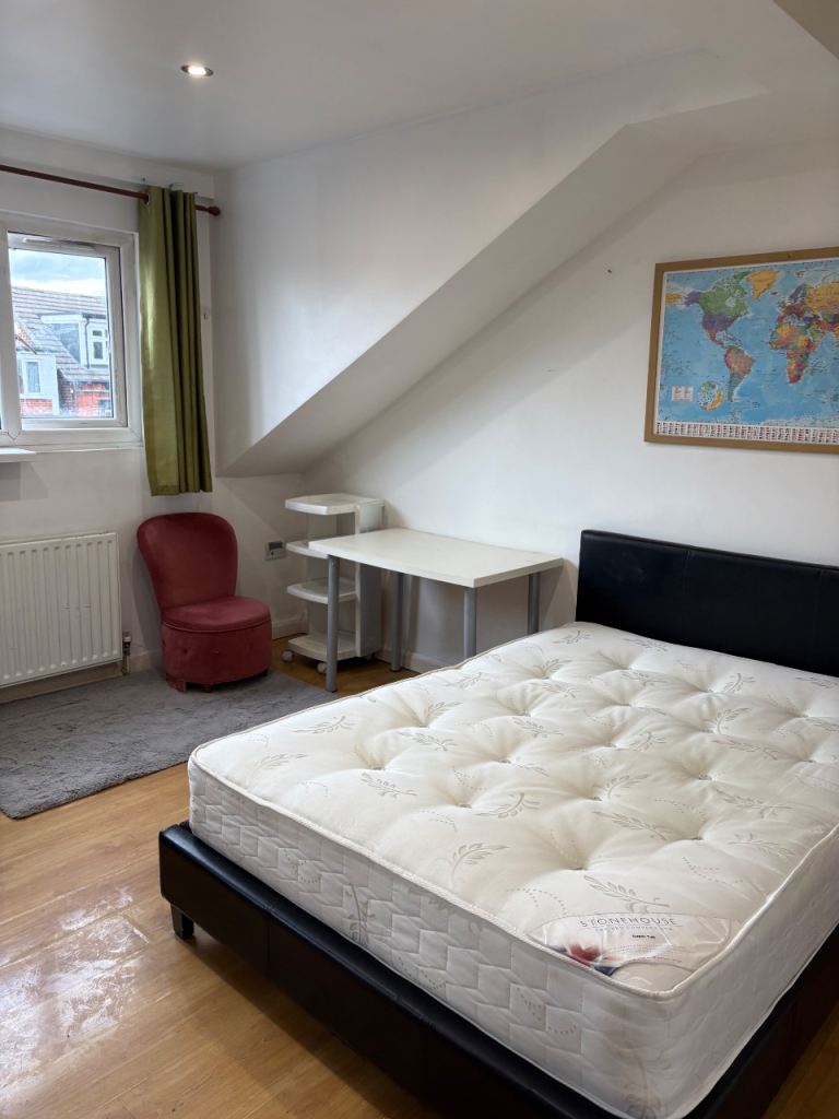 One bedroom stoudio flat 