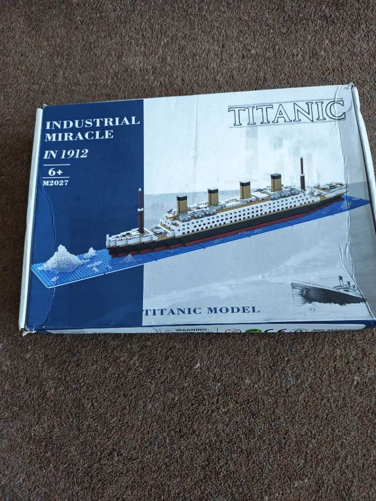 New Titanic Micro building block model M2027. 