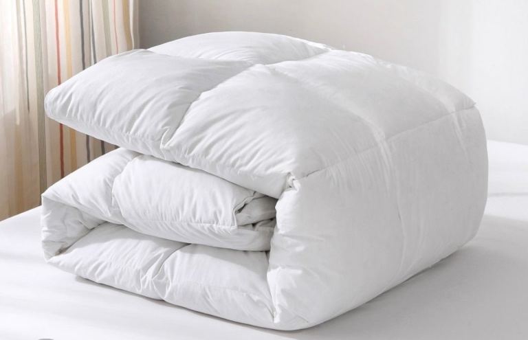 Duck feather duvet 