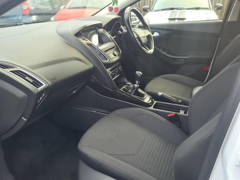 2018 Ford Focus 1.0 EcoBoost 125 Titanium 5dr HATCHBACK PETROL Manual