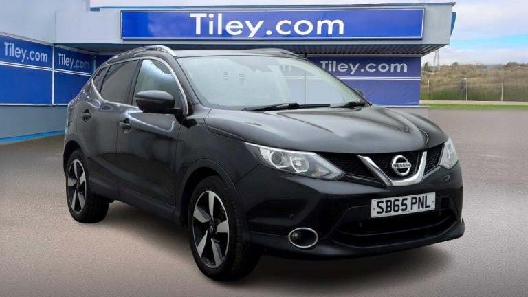 2015 Nissan Qashqai 1.2 DiG-T N-Tec+ 5dr HATCHBACK PETROL Manual