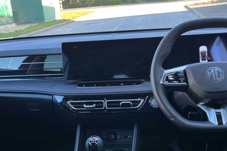 2025 MG MG HS 1.5 T-GDI Trophy SUV 5dr Petrol Manual Euro 6 (s/s) (169 ps) SUV Petrol Manual