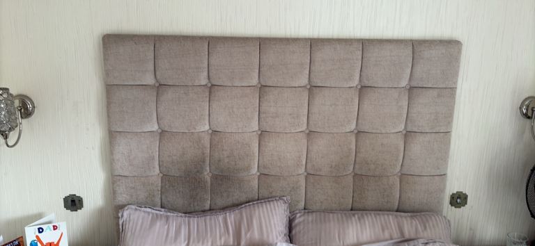 Giant headboard 