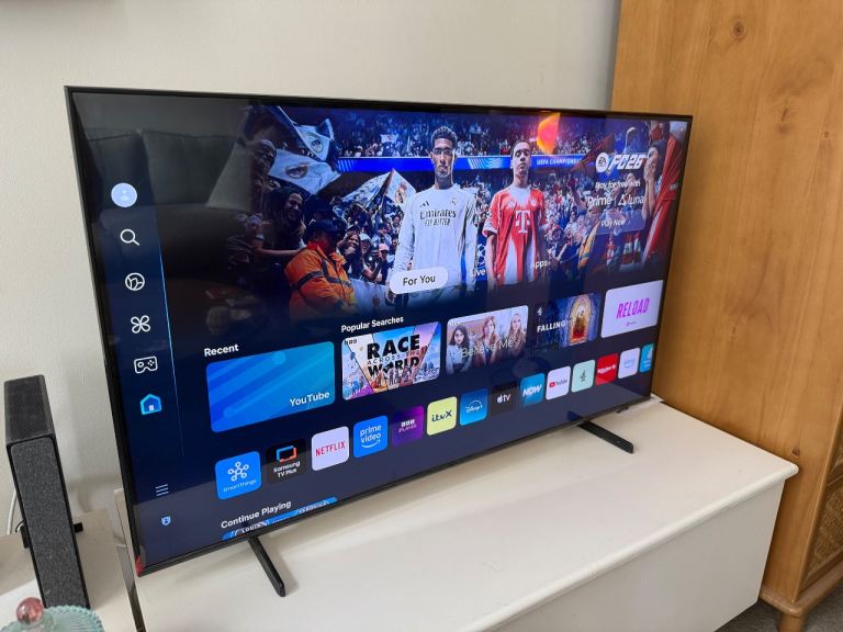 Samsung 43" QE43Q60CAUXXU Smart 4K UHD HDR QLED TV