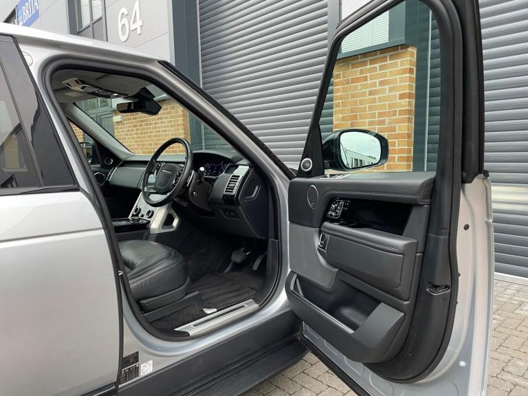 2018 Land Rover Range Rover 4.4 SDV8 Autobiography 4dr Auto ESTATE Diesel Automatic