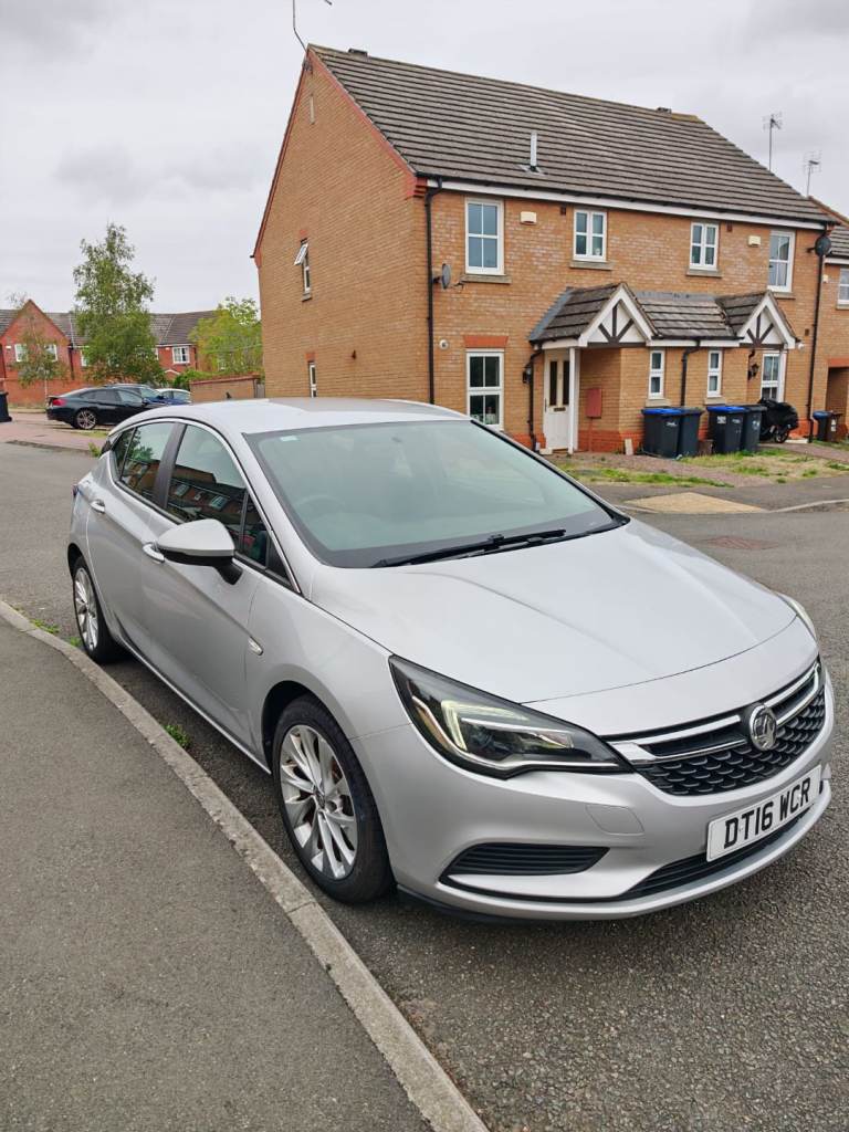 Vauxhall Astra 2016 automatic 