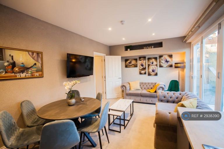 1 bedroom in Minster Avenue, Sutton, SM1 (#2938390)