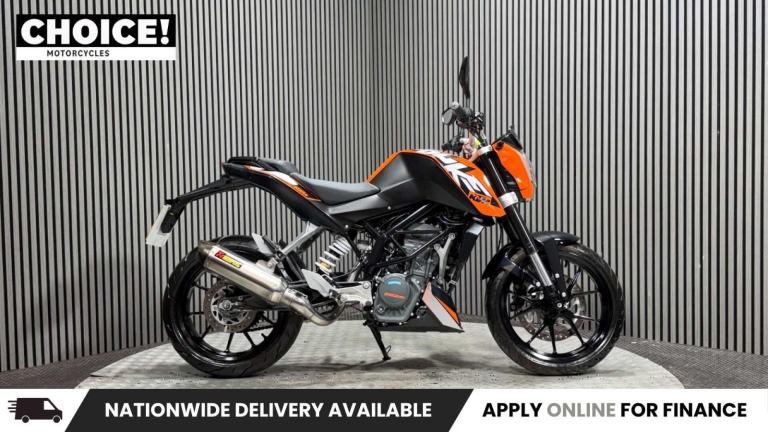 KTM Duke 2016 INCREDIBLY CLEAN LONG MOT ONLY 1K AKRAPOVIC