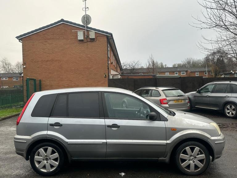 2004 Ford Fusion 1.6 + 5dr Auto HATCHBACK Petrol Automatic