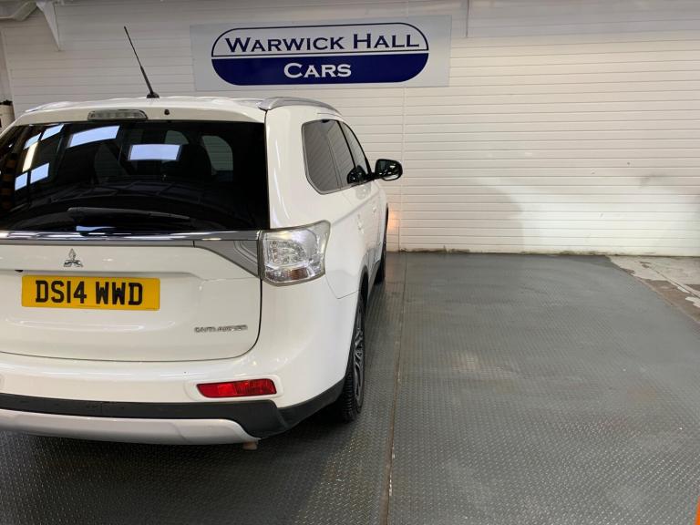 2014 Mitsubishi Outlander 2.2 DI-D GX4 Auto 4WD Euro 5 (s/s) 5dr ESTATE Diesel Automatic